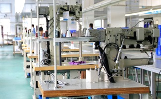 共享經(jīng)濟(jì)新模式 皮包加工廠如何與經(jīng)濟(jì)貿(mào)易咨詢攜手共贏